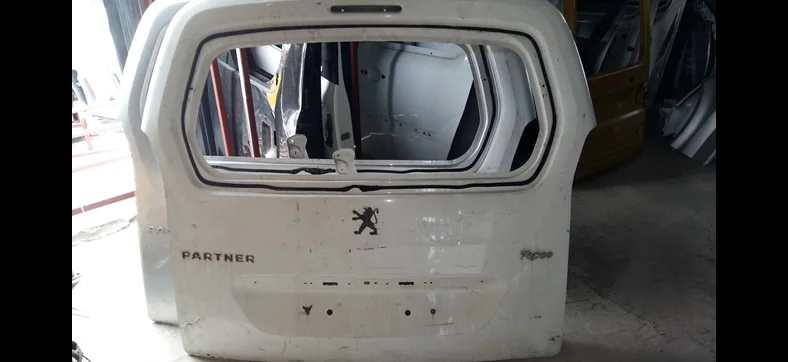 Peugeot Partner Bagaj Kapak