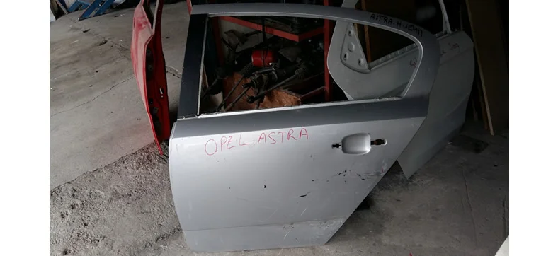 Opel Astra Sol Arka Kapı